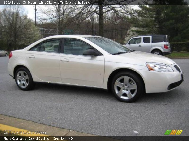 White Diamond Tri Coat / Light Taupe 2009 Pontiac G6 Sedan