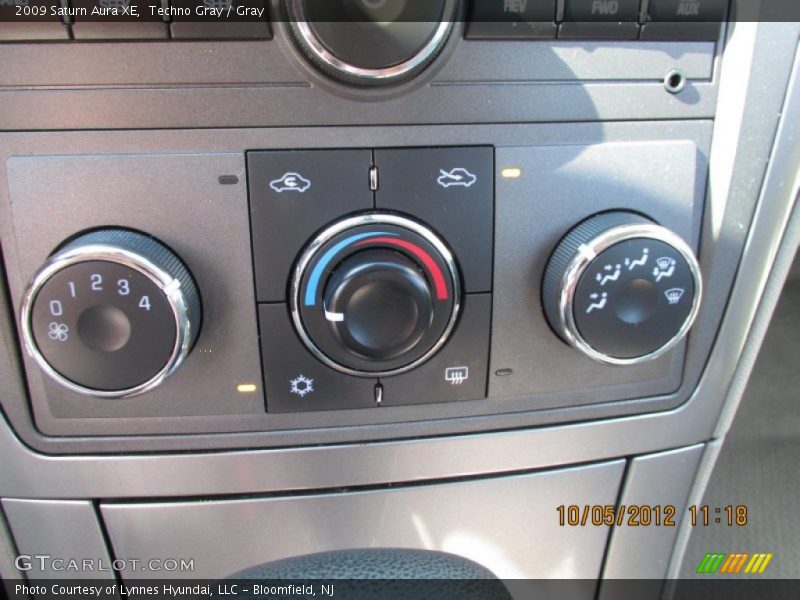 Techno Gray / Gray 2009 Saturn Aura XE