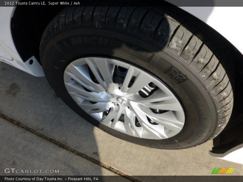 Super White / Ash 2012 Toyota Camry LE