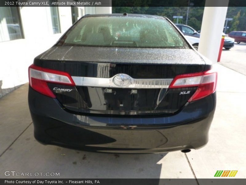 Attitude Black Metallic / Ash 2012 Toyota Camry XLE