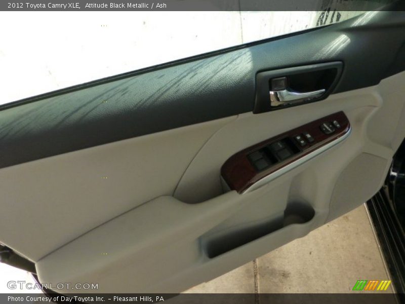 Attitude Black Metallic / Ash 2012 Toyota Camry XLE