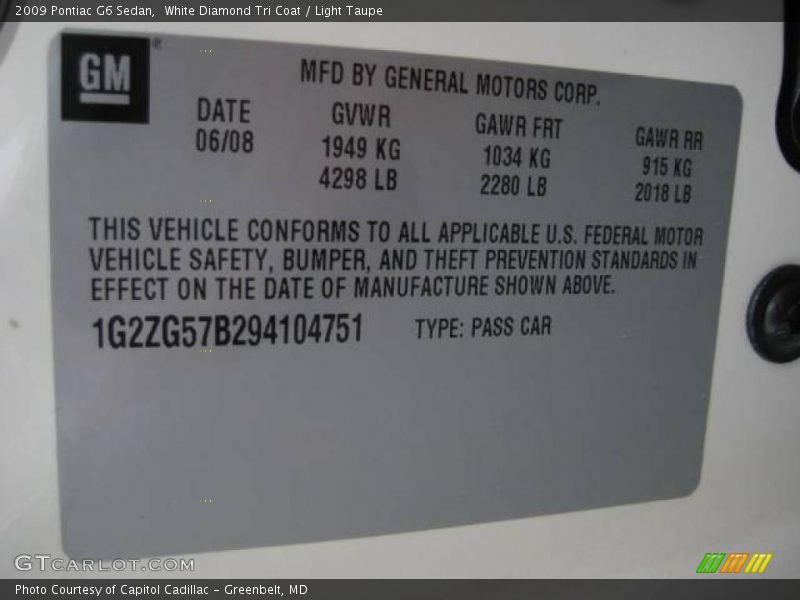 White Diamond Tri Coat / Light Taupe 2009 Pontiac G6 Sedan