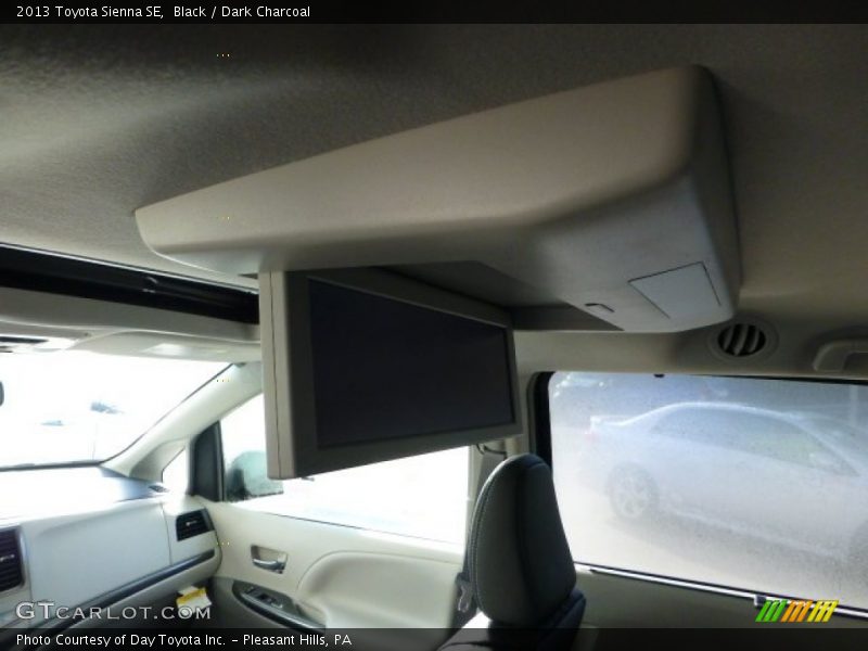 Black / Dark Charcoal 2013 Toyota Sienna SE
