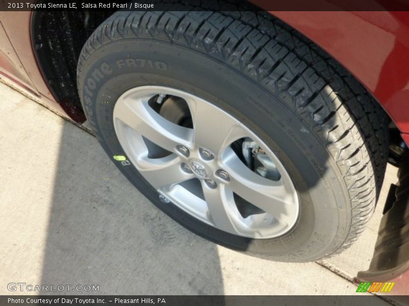 Salsa Red Pearl / Bisque 2013 Toyota Sienna LE