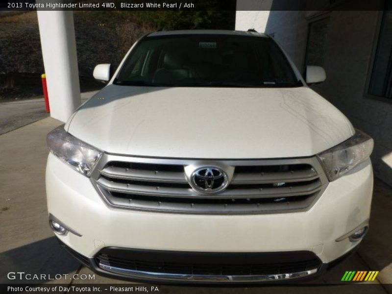 Blizzard White Pearl / Ash 2013 Toyota Highlander Limited 4WD