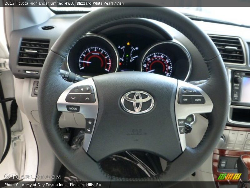 Blizzard White Pearl / Ash 2013 Toyota Highlander Limited 4WD