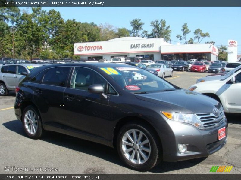 Magnetic Gray Metallic / Ivory 2010 Toyota Venza AWD