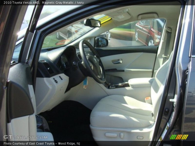 Magnetic Gray Metallic / Ivory 2010 Toyota Venza AWD