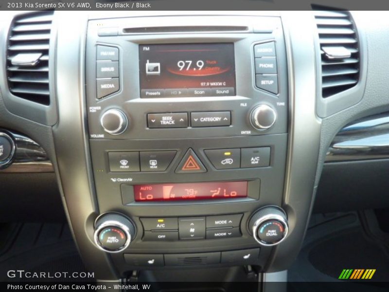 Controls of 2013 Sorento SX V6 AWD
