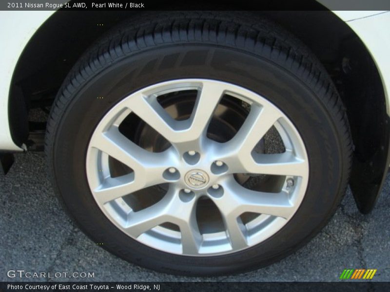 Pearl White / Black 2011 Nissan Rogue SL AWD