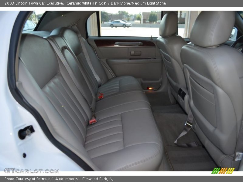 Ceramic White Tri Coat / Dark Stone/Medium Light Stone 2003 Lincoln Town Car Executive