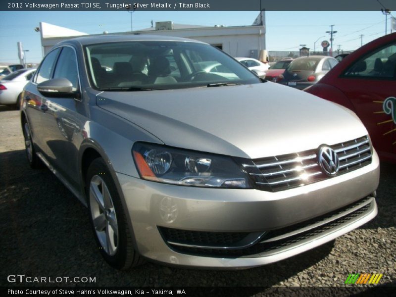 Tungsten Silver Metallic / Titan Black 2012 Volkswagen Passat TDI SE