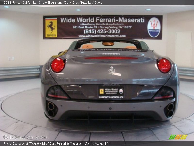 Grigio Silverstone (Dark Grey Metallic) / Cuoio 2011 Ferrari California