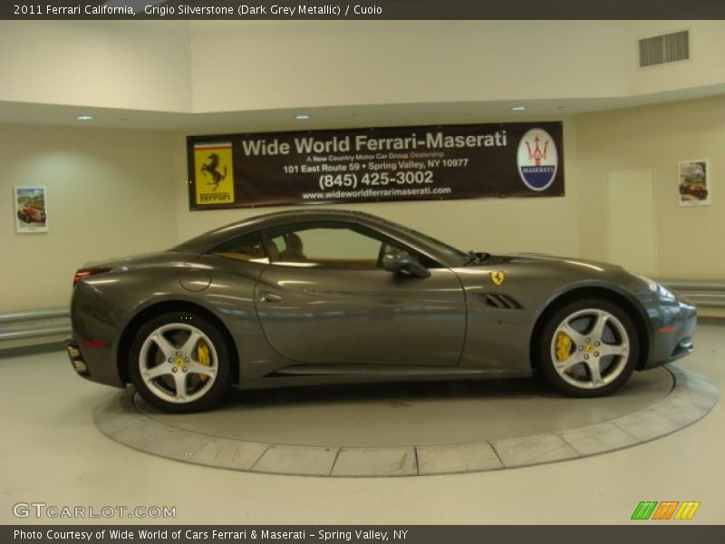 Grigio Silverstone (Dark Grey Metallic) / Cuoio 2011 Ferrari California