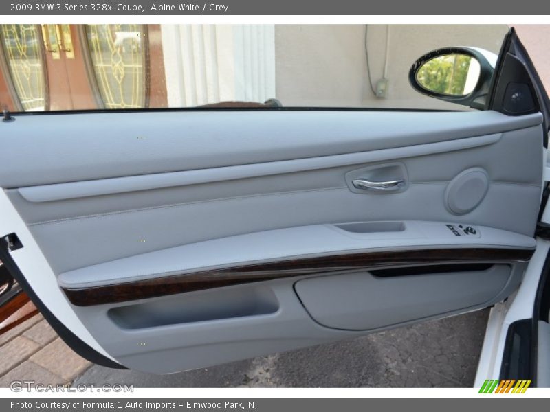 Alpine White / Grey 2009 BMW 3 Series 328xi Coupe