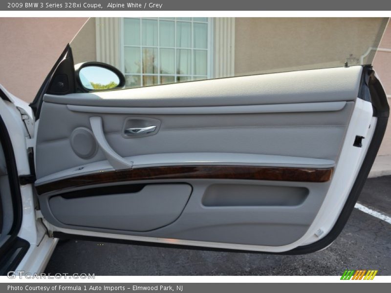 Alpine White / Grey 2009 BMW 3 Series 328xi Coupe