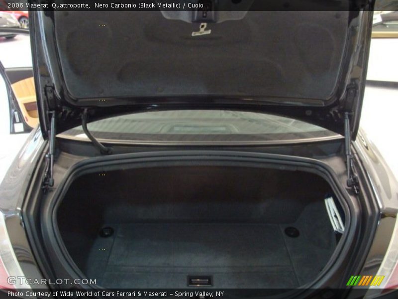 Nero Carbonio (Black Metallic) / Cuoio 2006 Maserati Quattroporte