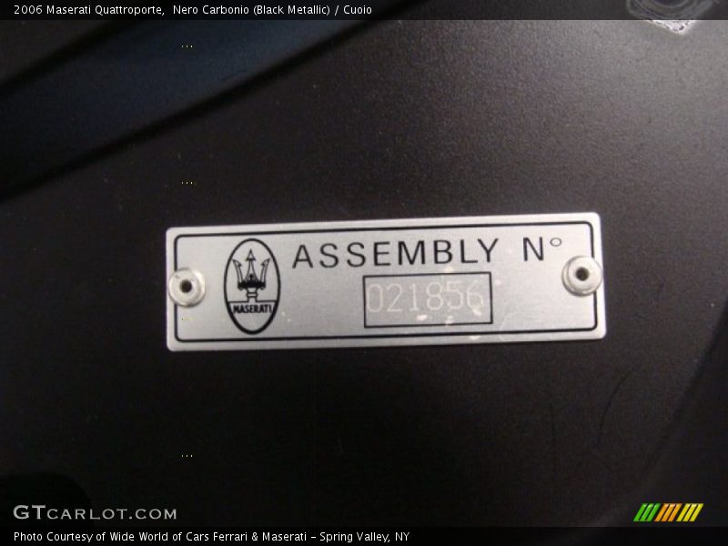 Nero Carbonio (Black Metallic) / Cuoio 2006 Maserati Quattroporte