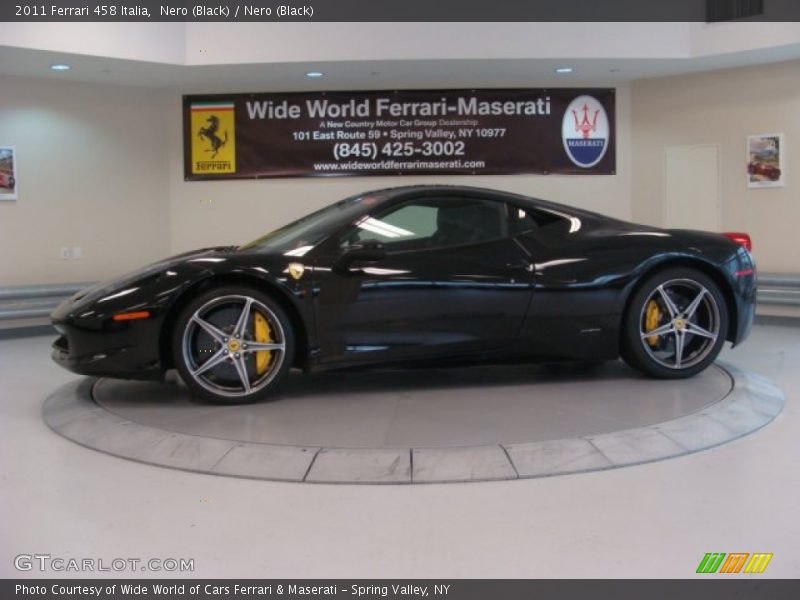 Nero (Black) / Nero (Black) 2011 Ferrari 458 Italia