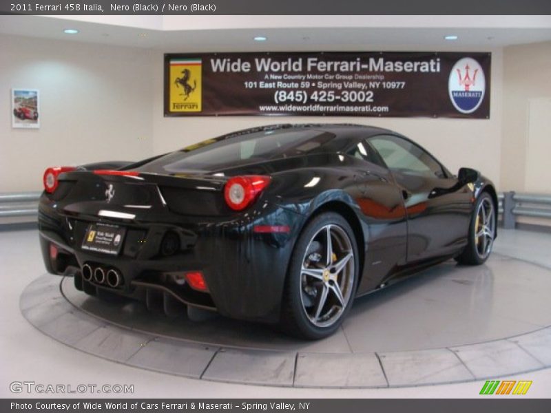 Nero (Black) / Nero (Black) 2011 Ferrari 458 Italia