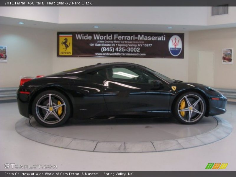 Nero (Black) / Nero (Black) 2011 Ferrari 458 Italia