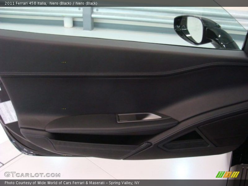 Nero (Black) / Nero (Black) 2011 Ferrari 458 Italia