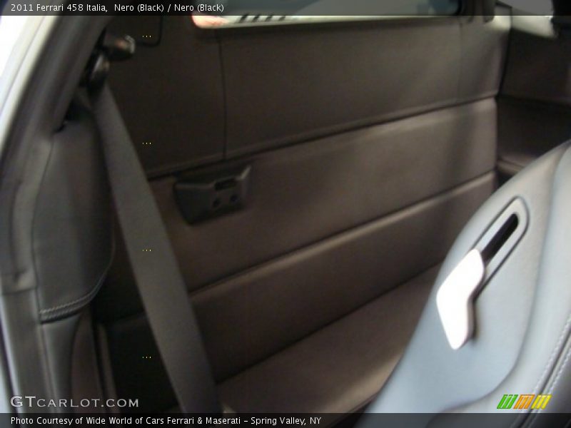 Nero (Black) / Nero (Black) 2011 Ferrari 458 Italia