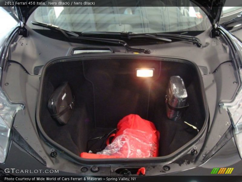  2011 458 Italia Trunk
