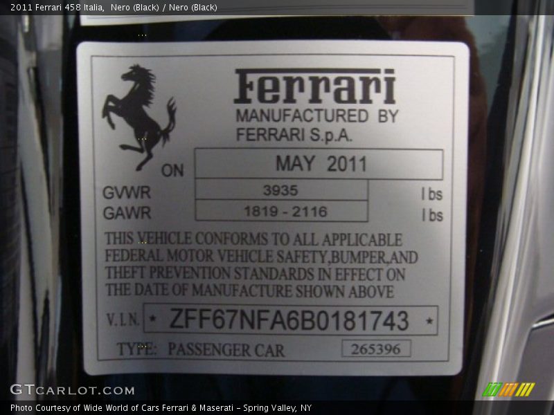 Nero (Black) / Nero (Black) 2011 Ferrari 458 Italia