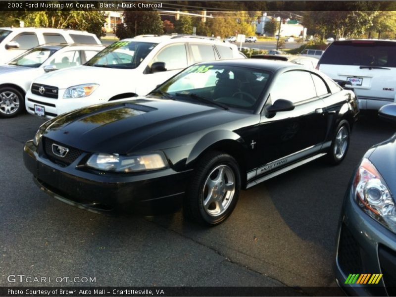 Black / Dark Charcoal 2002 Ford Mustang V6 Coupe