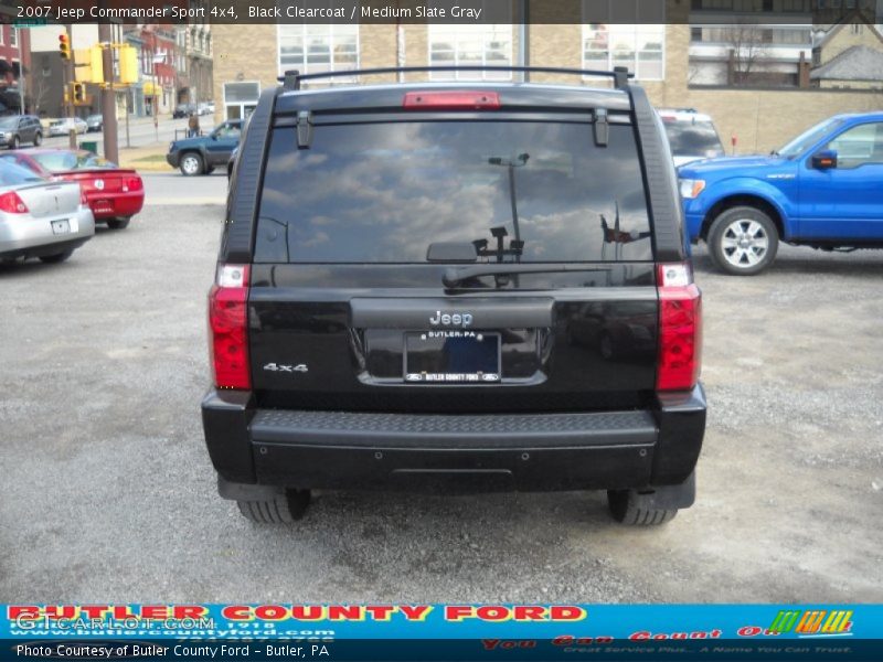 Black Clearcoat / Medium Slate Gray 2007 Jeep Commander Sport 4x4