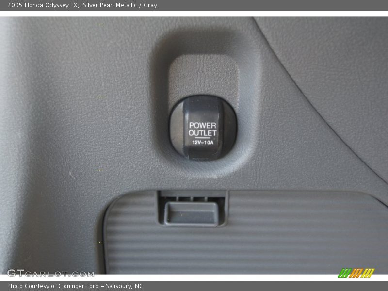 Silver Pearl Metallic / Gray 2005 Honda Odyssey EX