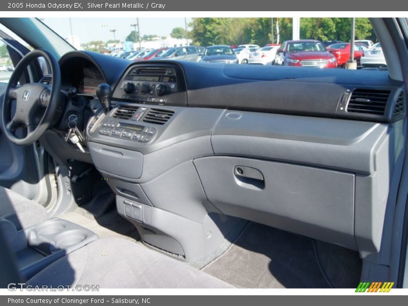 Silver Pearl Metallic / Gray 2005 Honda Odyssey EX