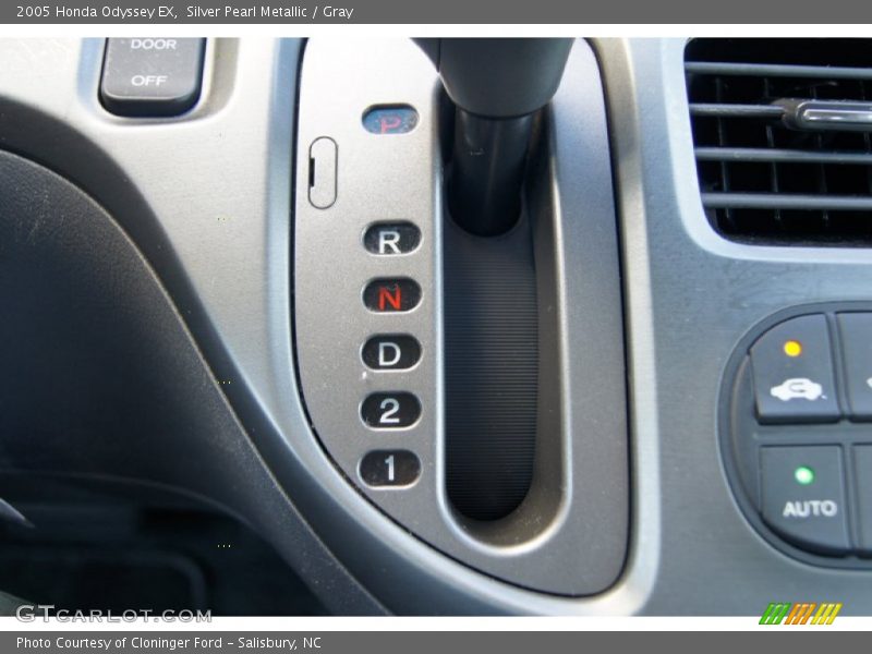 Silver Pearl Metallic / Gray 2005 Honda Odyssey EX