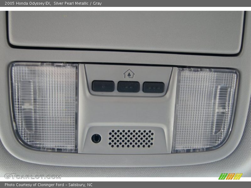 Silver Pearl Metallic / Gray 2005 Honda Odyssey EX