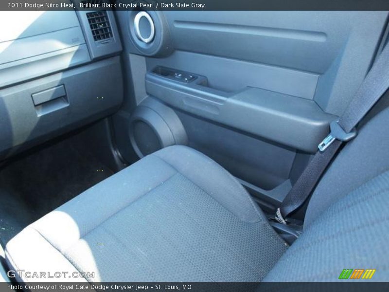Brilliant Black Crystal Pearl / Dark Slate Gray 2011 Dodge Nitro Heat