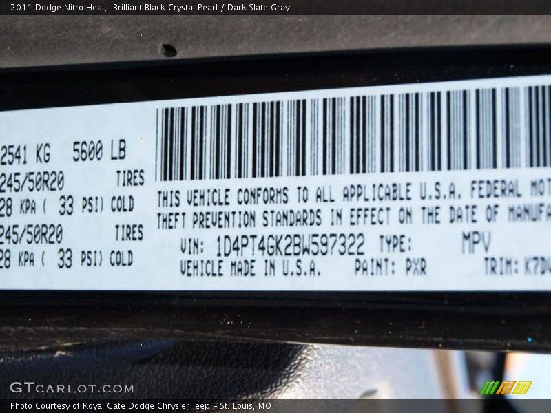 Brilliant Black Crystal Pearl / Dark Slate Gray 2011 Dodge Nitro Heat