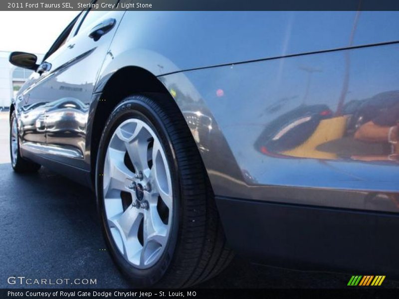 Sterling Grey / Light Stone 2011 Ford Taurus SEL