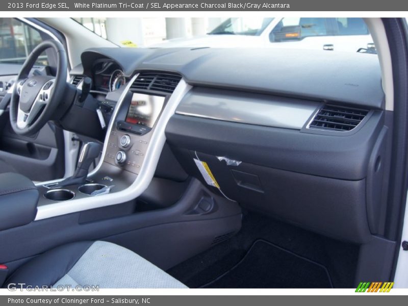 White Platinum Tri-Coat / SEL Appearance Charcoal Black/Gray Alcantara 2013 Ford Edge SEL