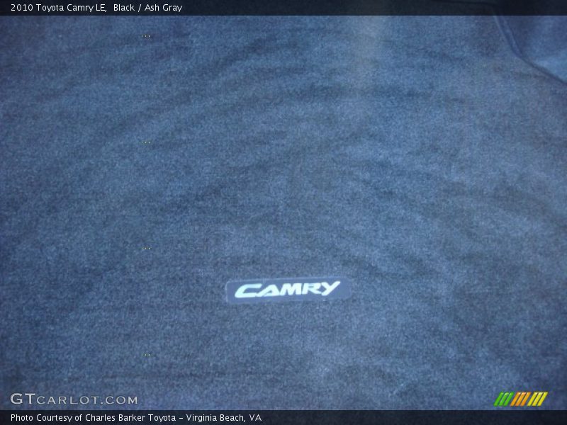 Black / Ash Gray 2010 Toyota Camry LE