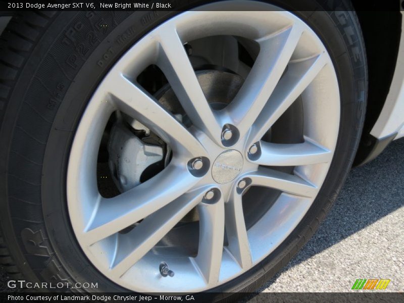 New Bright White / Black 2013 Dodge Avenger SXT V6