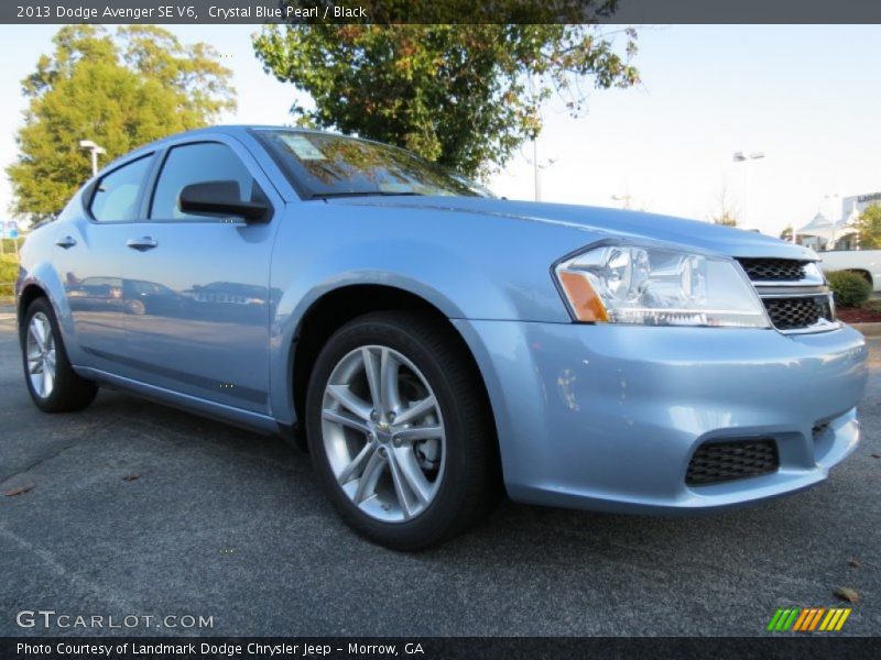 Front 3/4 View of 2013 Avenger SE V6