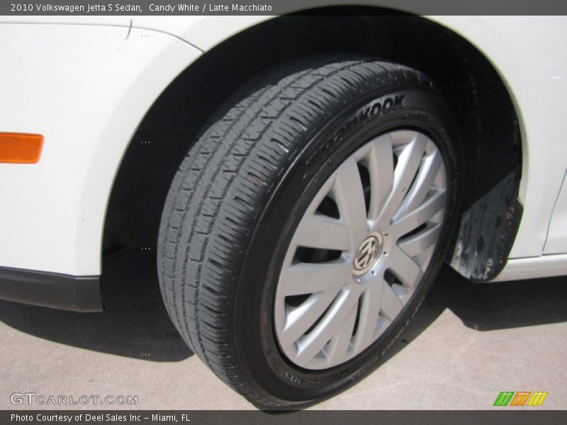 Candy White / Latte Macchiato 2010 Volkswagen Jetta S Sedan