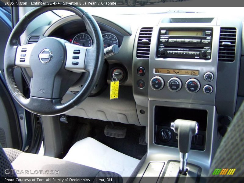 Silverton Blue Pearl / Graphite 2005 Nissan Pathfinder SE 4x4