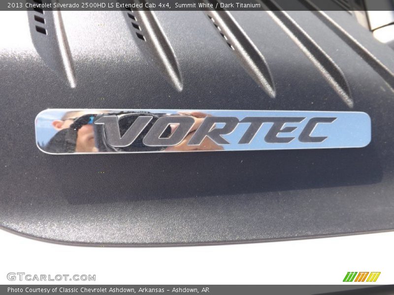Summit White / Dark Titanium 2013 Chevrolet Silverado 2500HD LS Extended Cab 4x4