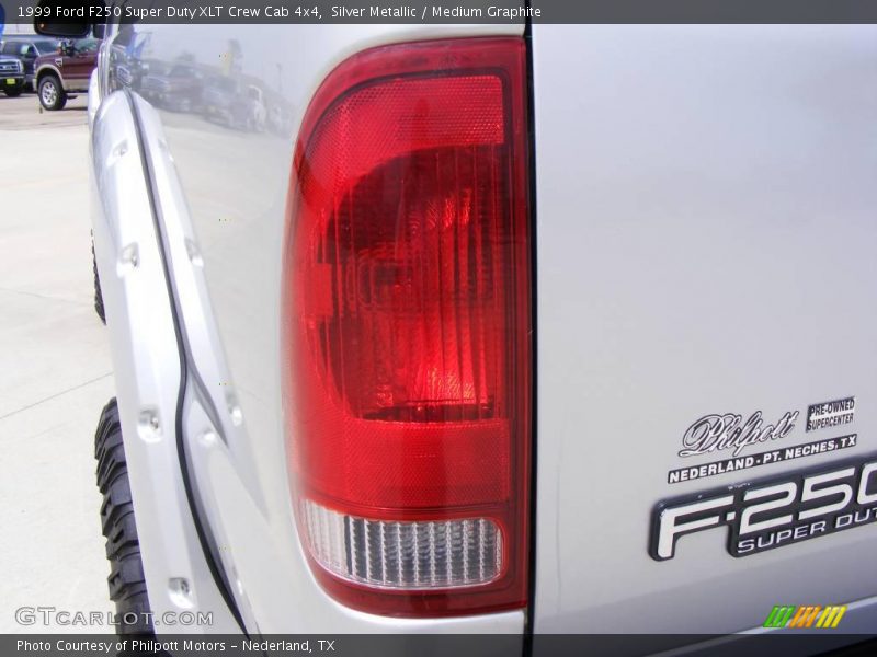 Silver Metallic / Medium Graphite 1999 Ford F250 Super Duty XLT Crew Cab 4x4