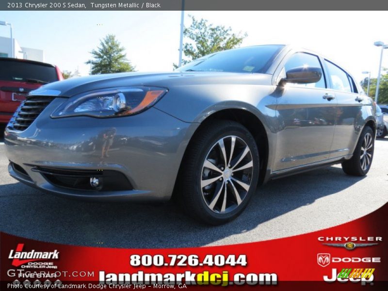 Tungsten Metallic / Black 2013 Chrysler 200 S Sedan