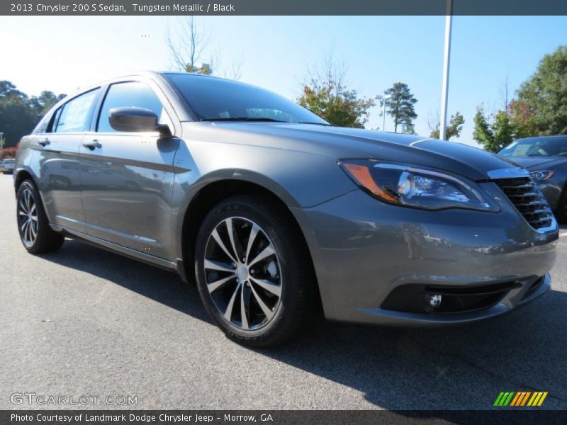 Tungsten Metallic / Black 2013 Chrysler 200 S Sedan