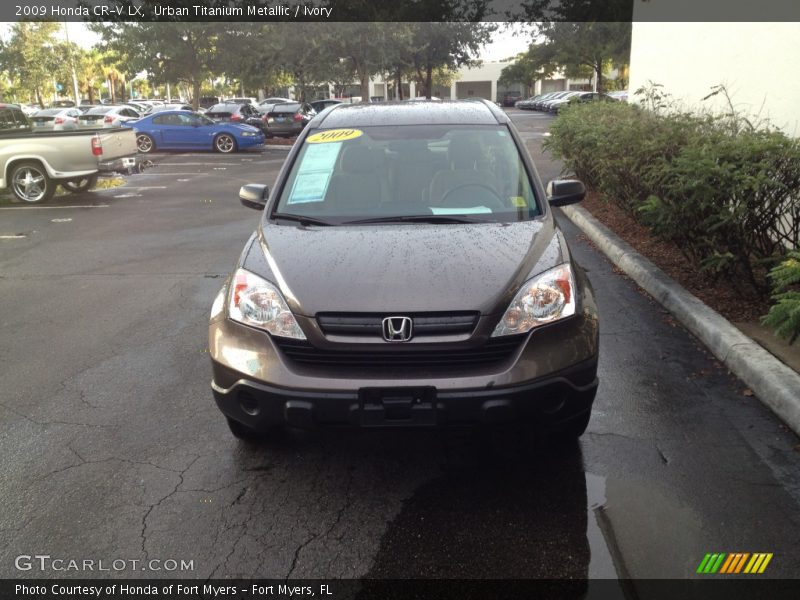 Urban Titanium Metallic / Ivory 2009 Honda CR-V LX