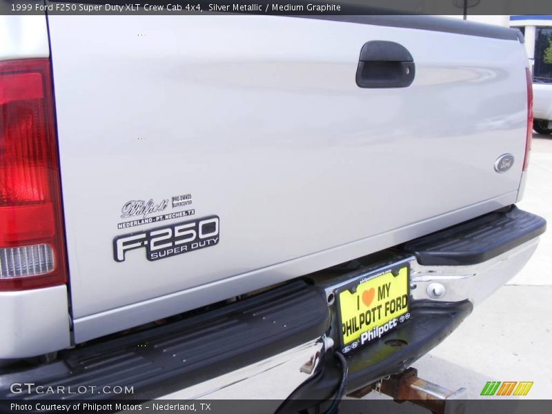 Silver Metallic / Medium Graphite 1999 Ford F250 Super Duty XLT Crew Cab 4x4